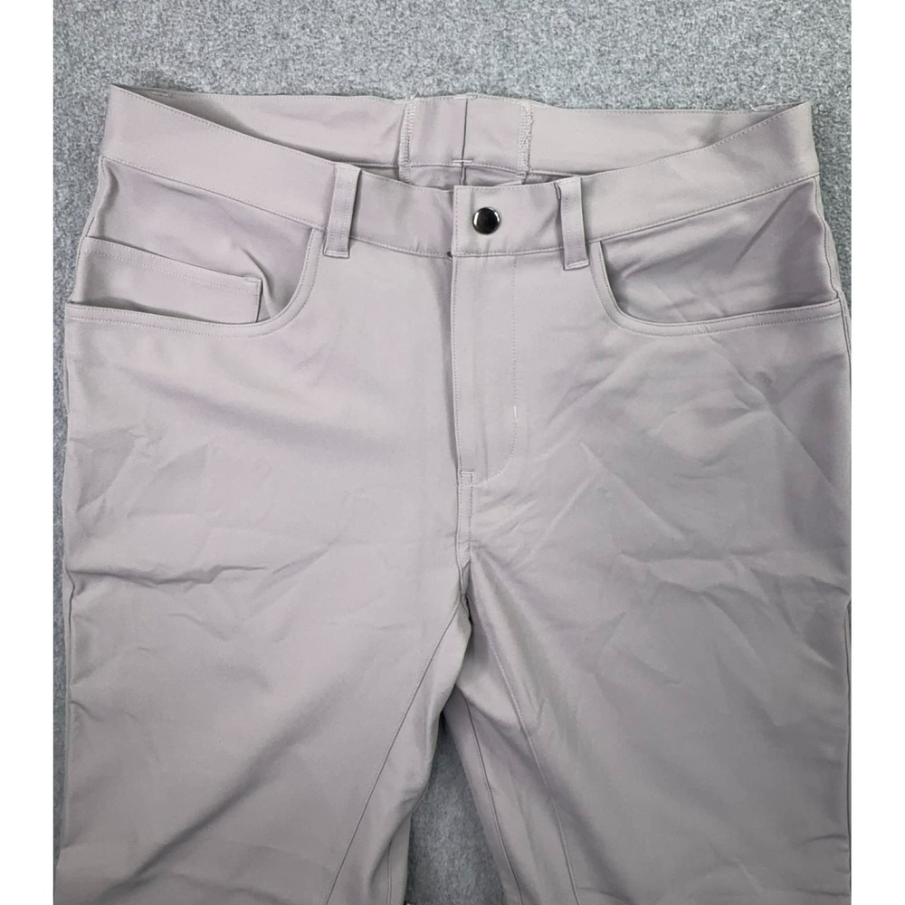 State & Liberty Tech Pants Mens 31x32 Light Grey 4 Way Stretch Nylon Performance